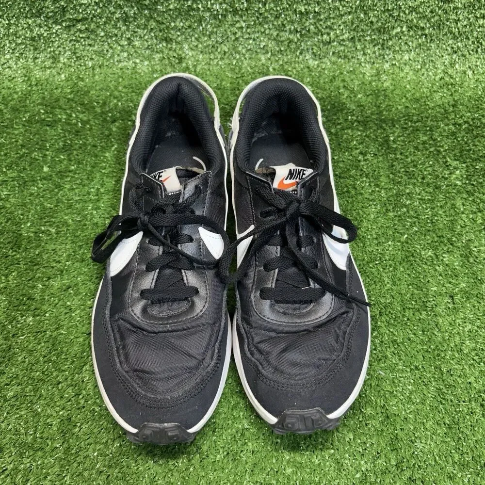 Nike Waffle Debut DH9523-002 Women 9.5 Sneaker Black White Lace Up Running Shoes